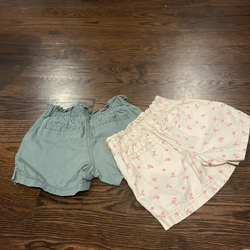 2 Gap shorts, size girls small - Picture 4 of 5